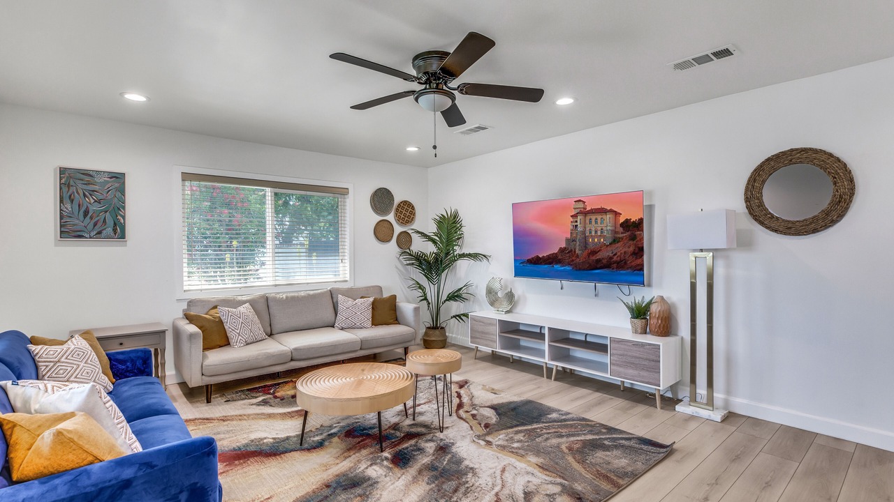Photo of Livingroom in Ontario
