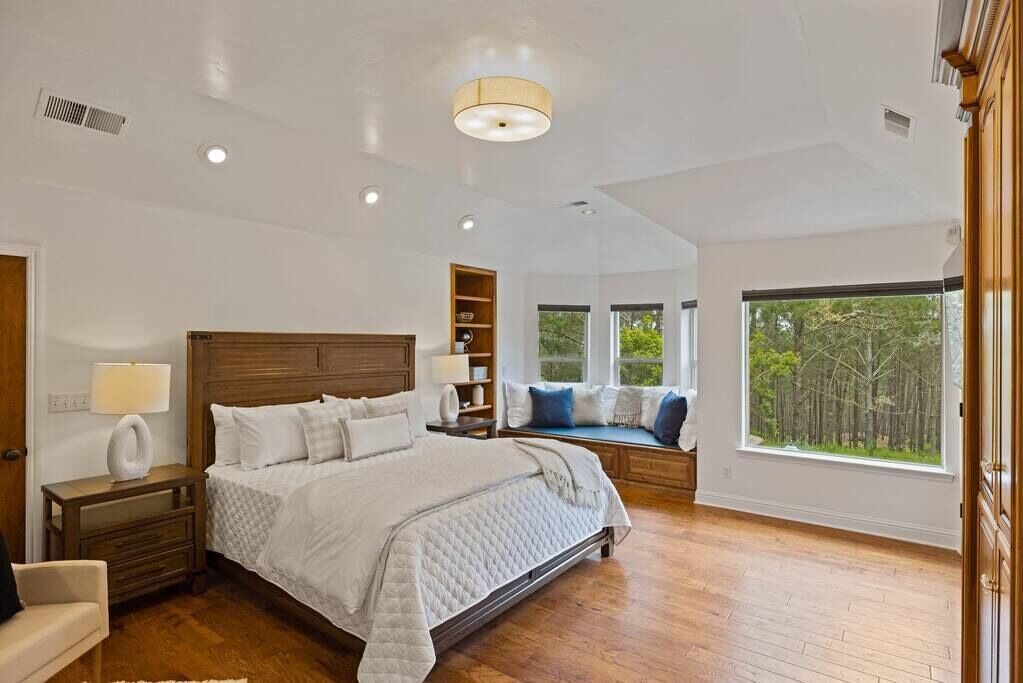 Photo of Bedroom in Del Monte Forest