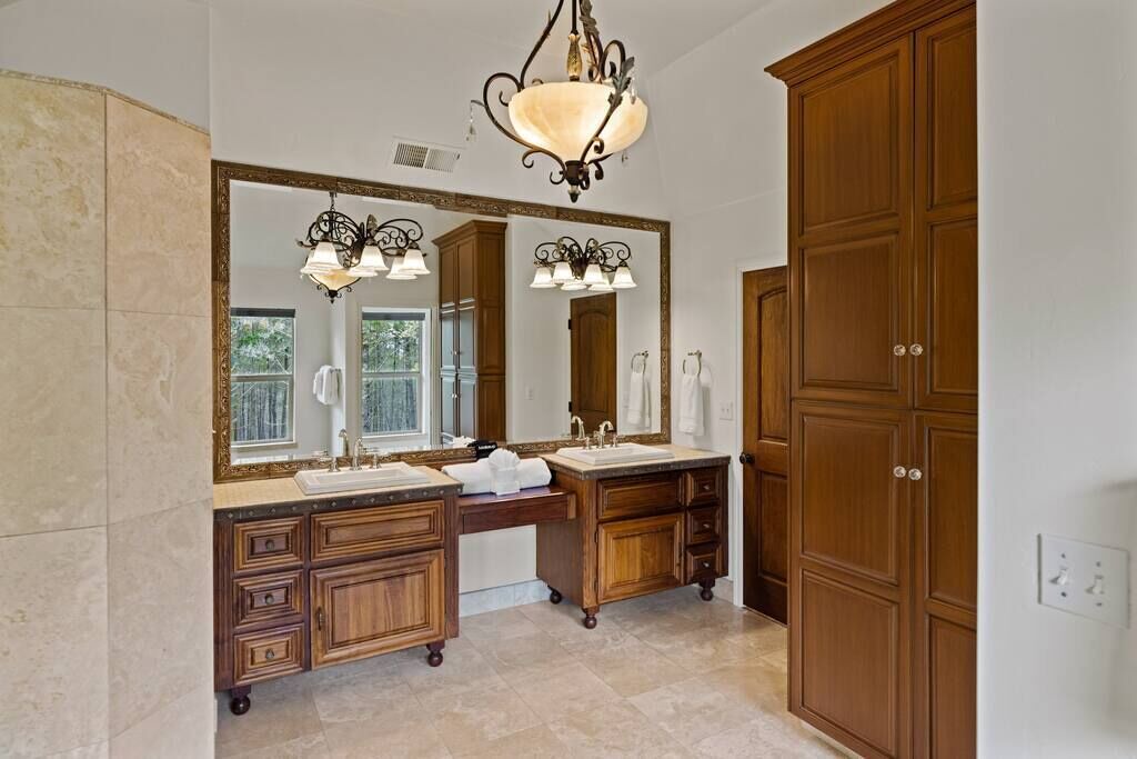 Photo of Bathroom in Del Monte Forest