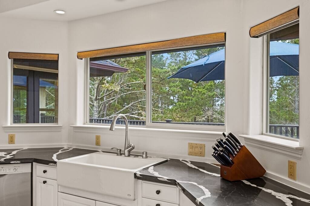 Photo of Kitchen in Del Monte Forest
