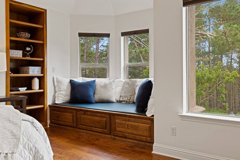 Photo of Livingroom in Del Monte Forest