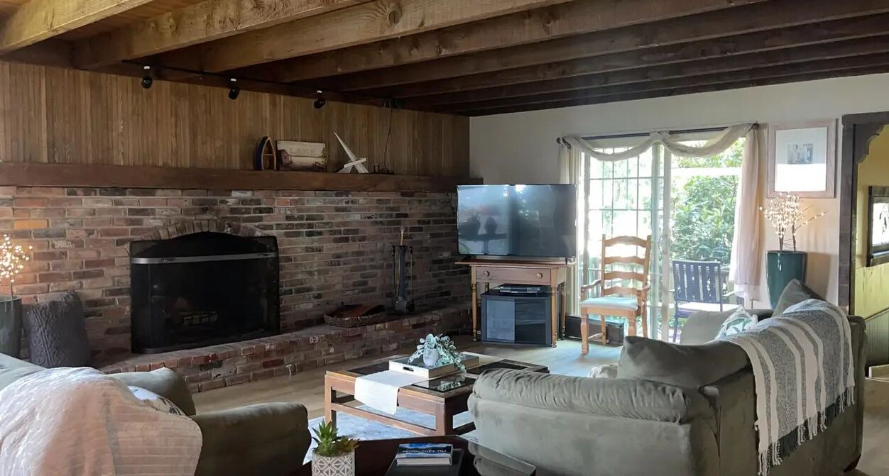 Photo of Livingroom in Athol Springs