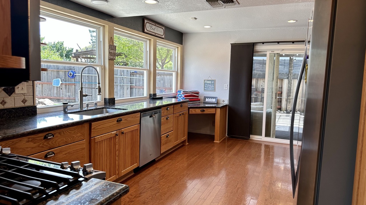 Photo of Kitchen in Nut Tree
