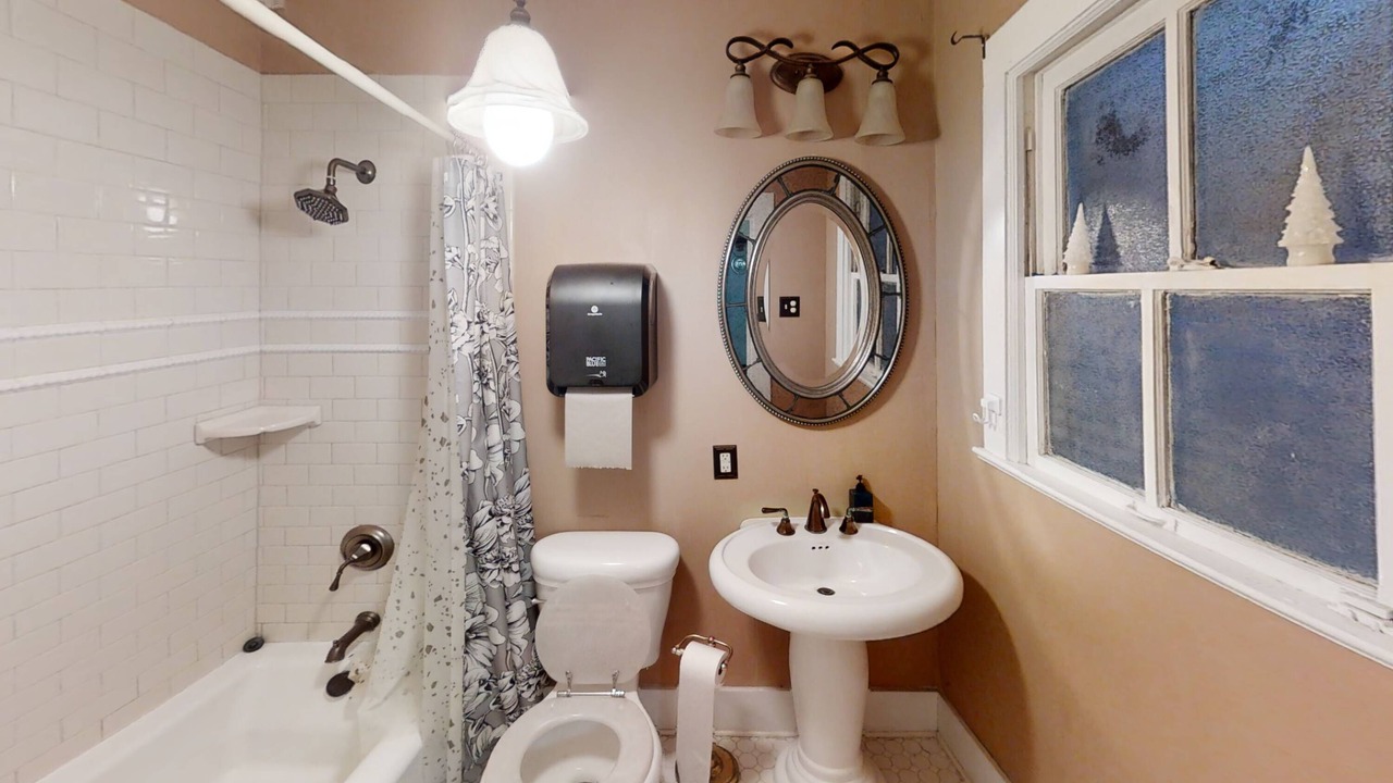 Photo of Bathroom in Southeast Pensacola