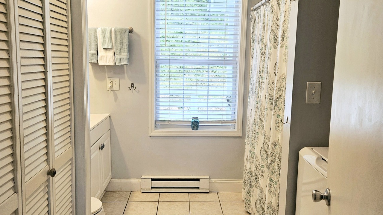 Photo of Bathroom in Woodlawn