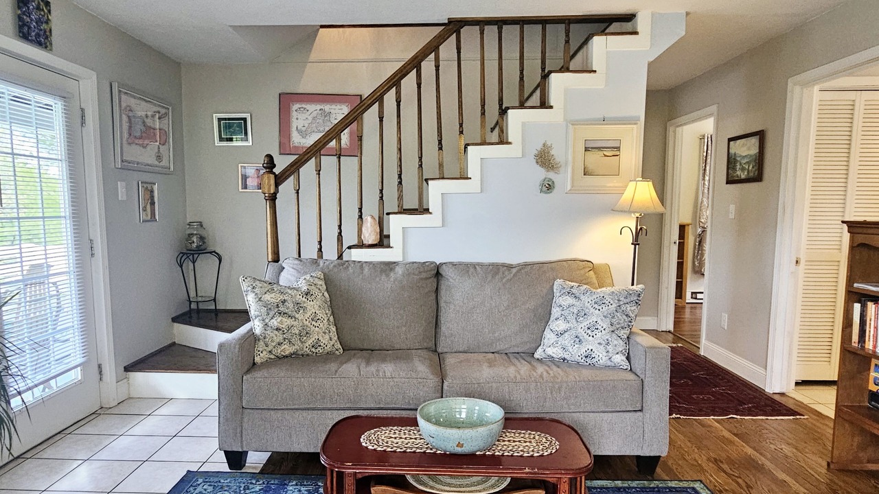 Photo of Livingroom in Woodlawn