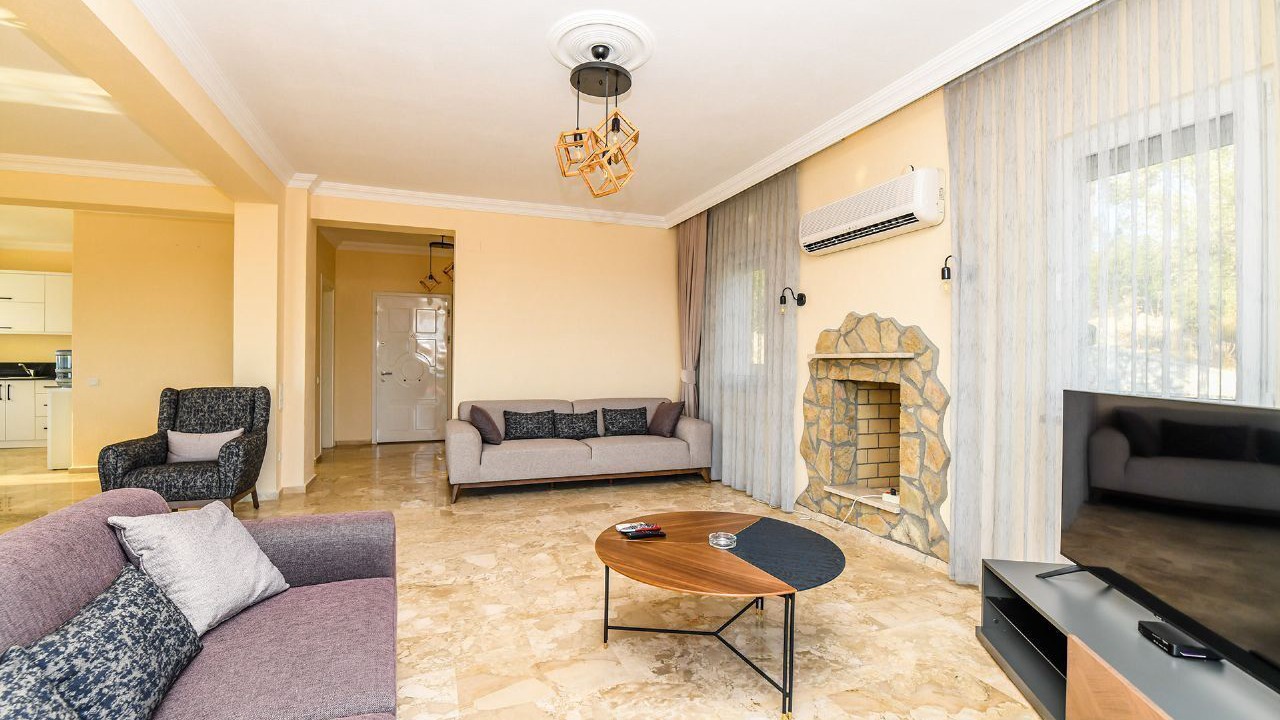 Photo of Livingroom in Faralya