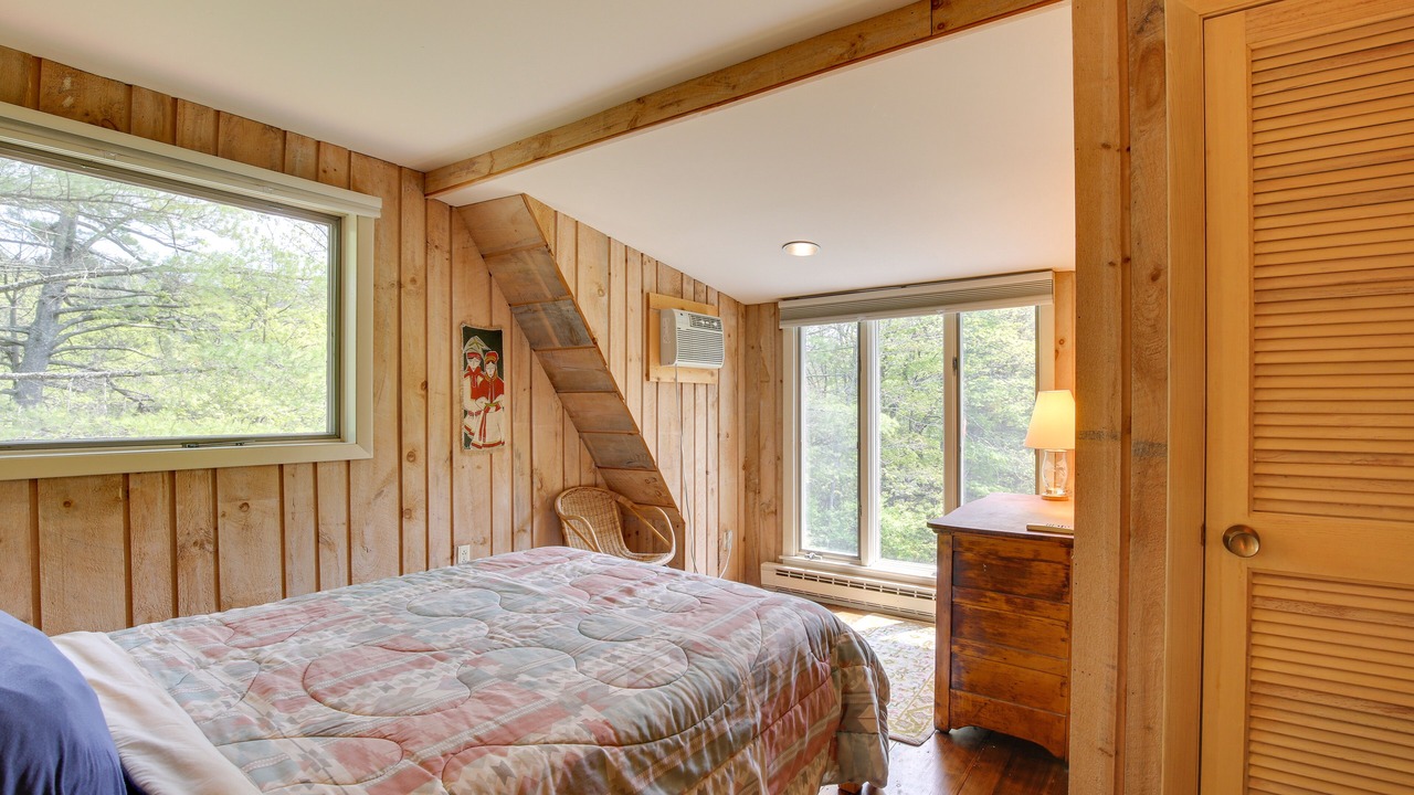 Photo of Bedroom in Falls Village