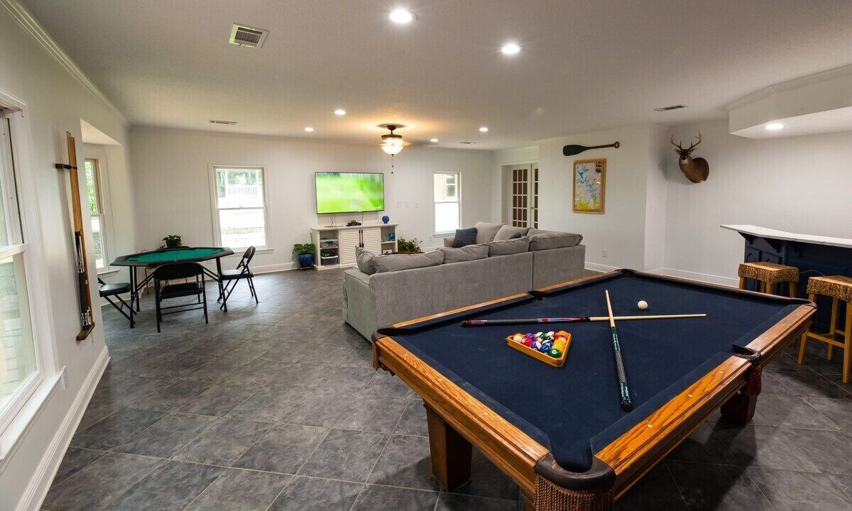Photo of Bedroom in Northport