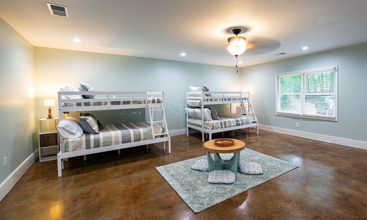 Photo of Bedroom in Northport