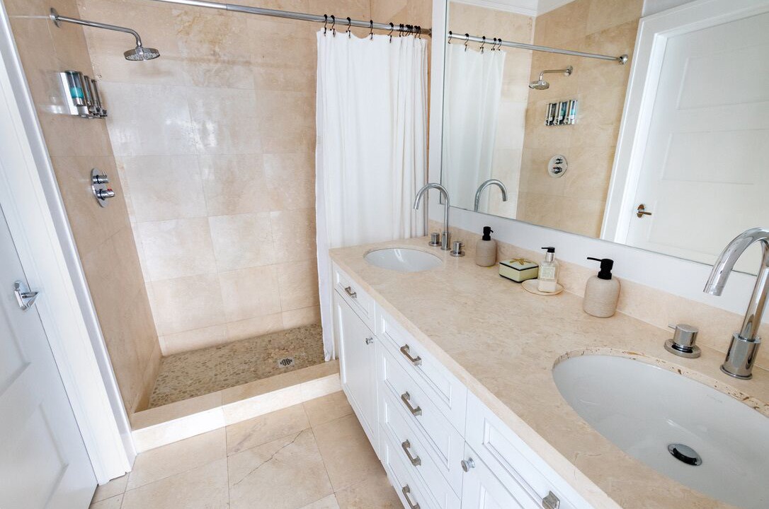Photo of Bathroom in Dunmore Town