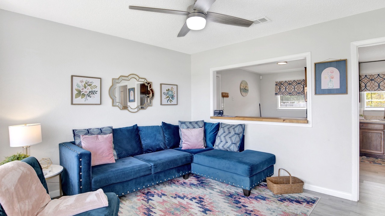 Photo of Livingroom in Brent