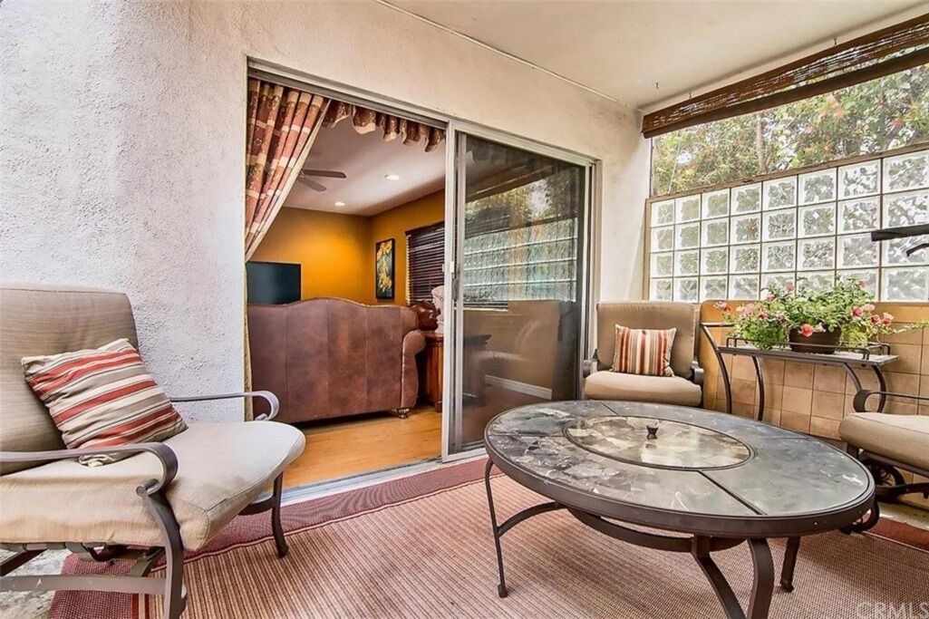 Photo of Patio Balcony in Toluca Lake