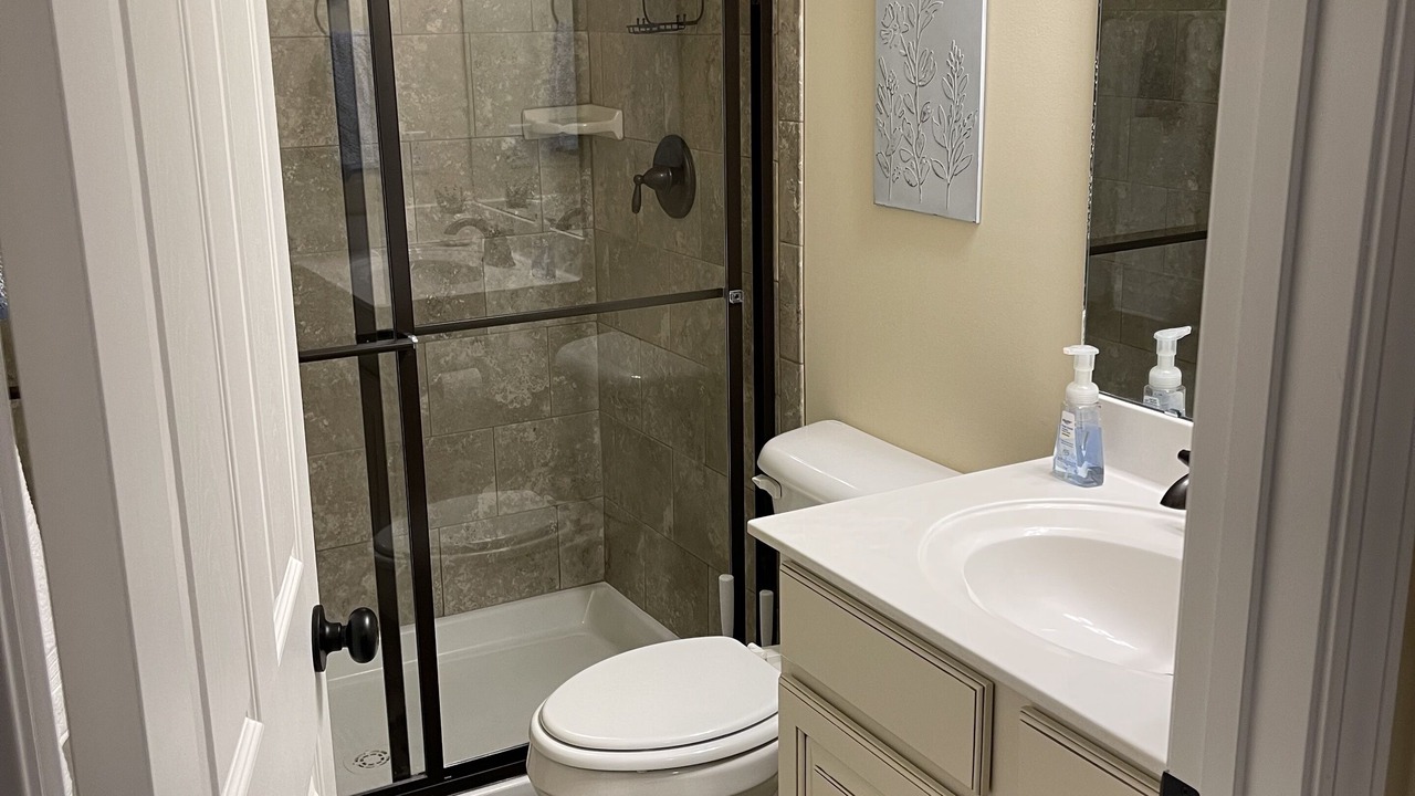 Photo of Bathroom in Eatons Crossing