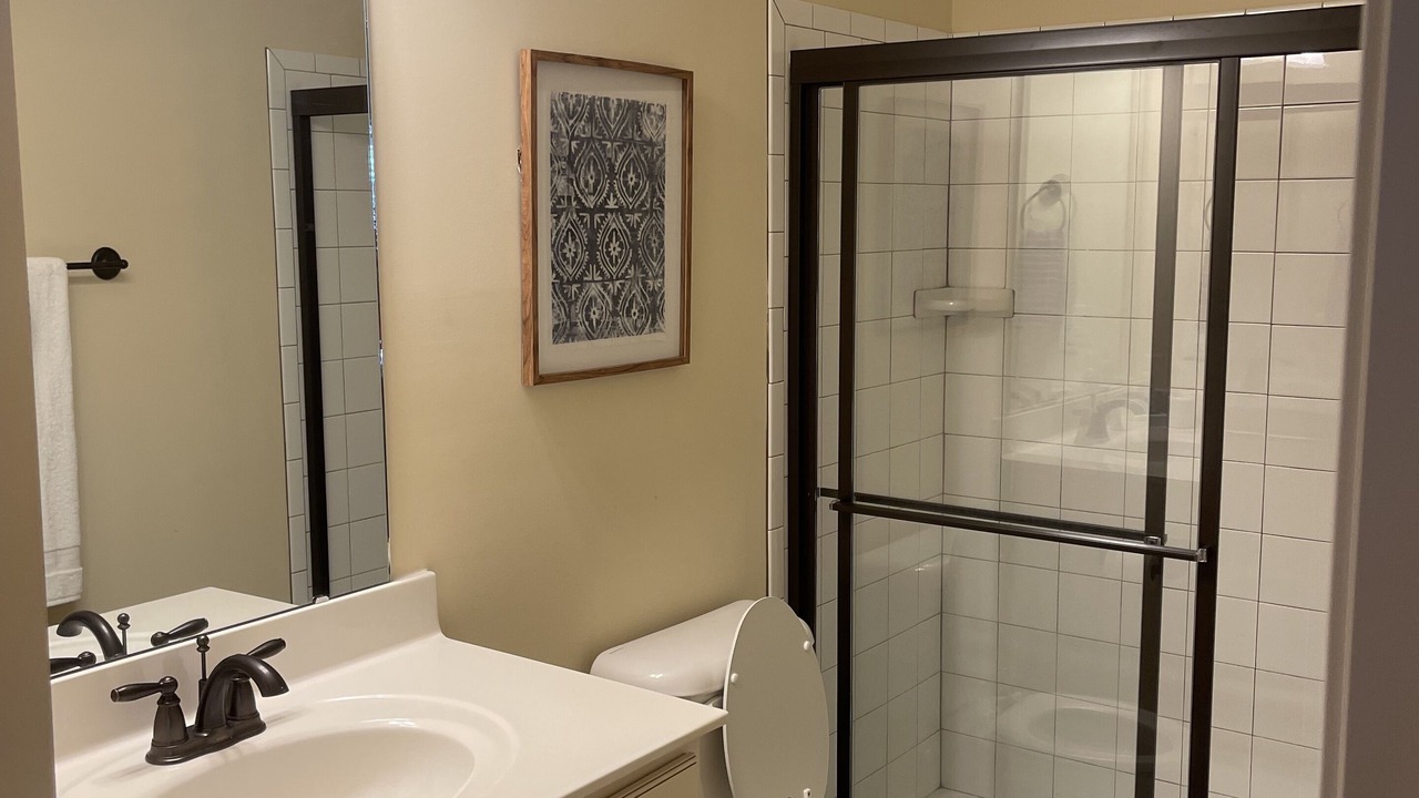 Photo of Bathroom in Eatons Crossing