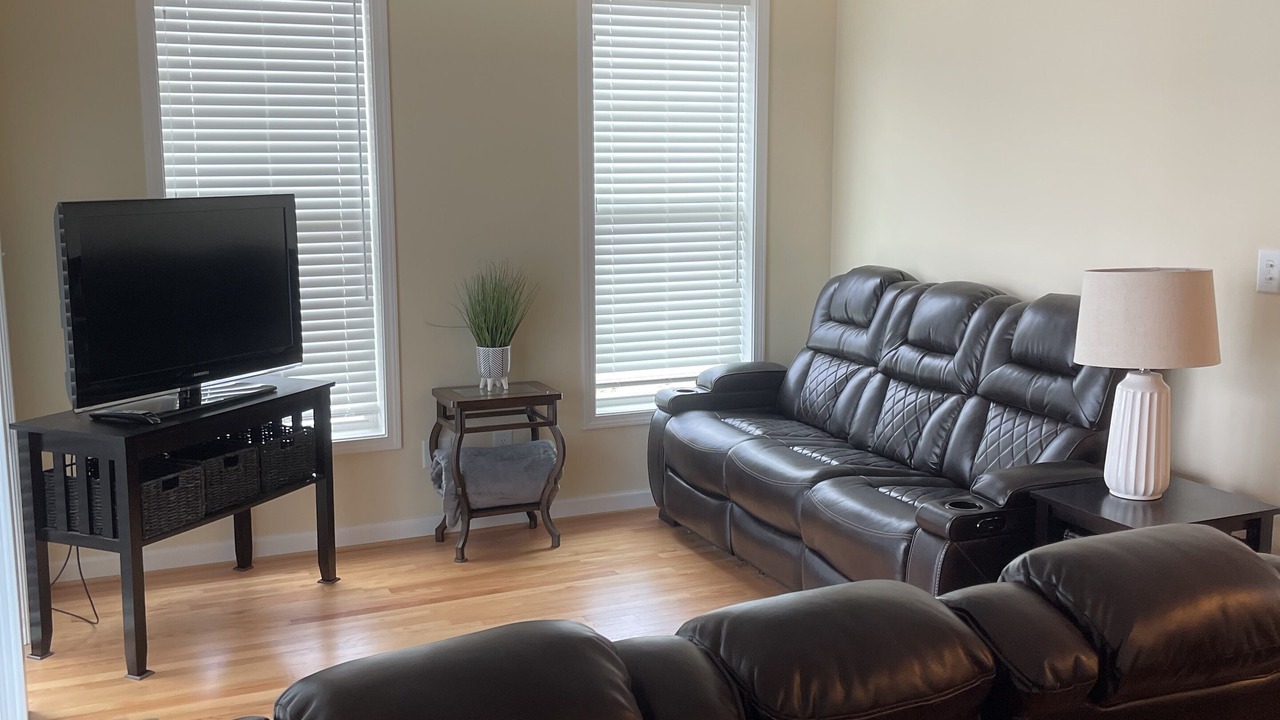 Photo of Livingroom in Eatons Crossing