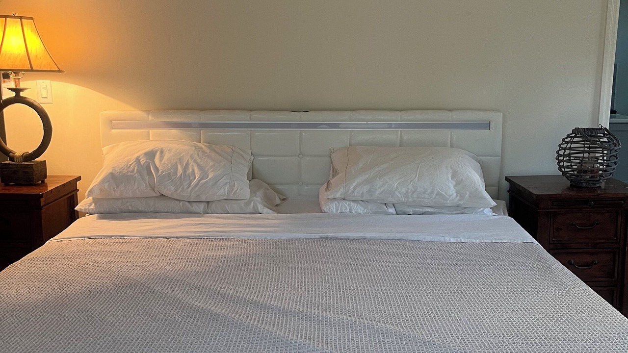 Photo of Bedroom in Green Turtle Cay