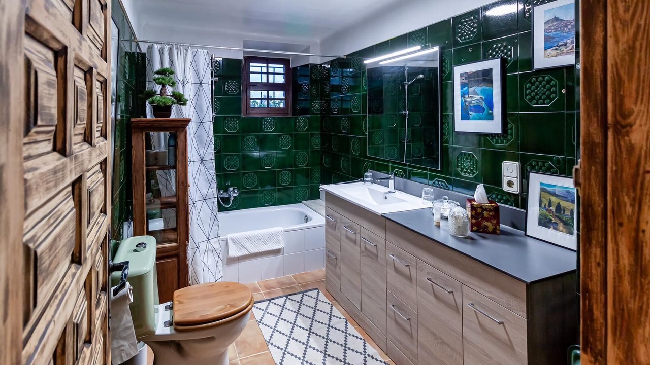 Photo of Bathroom in Darnius