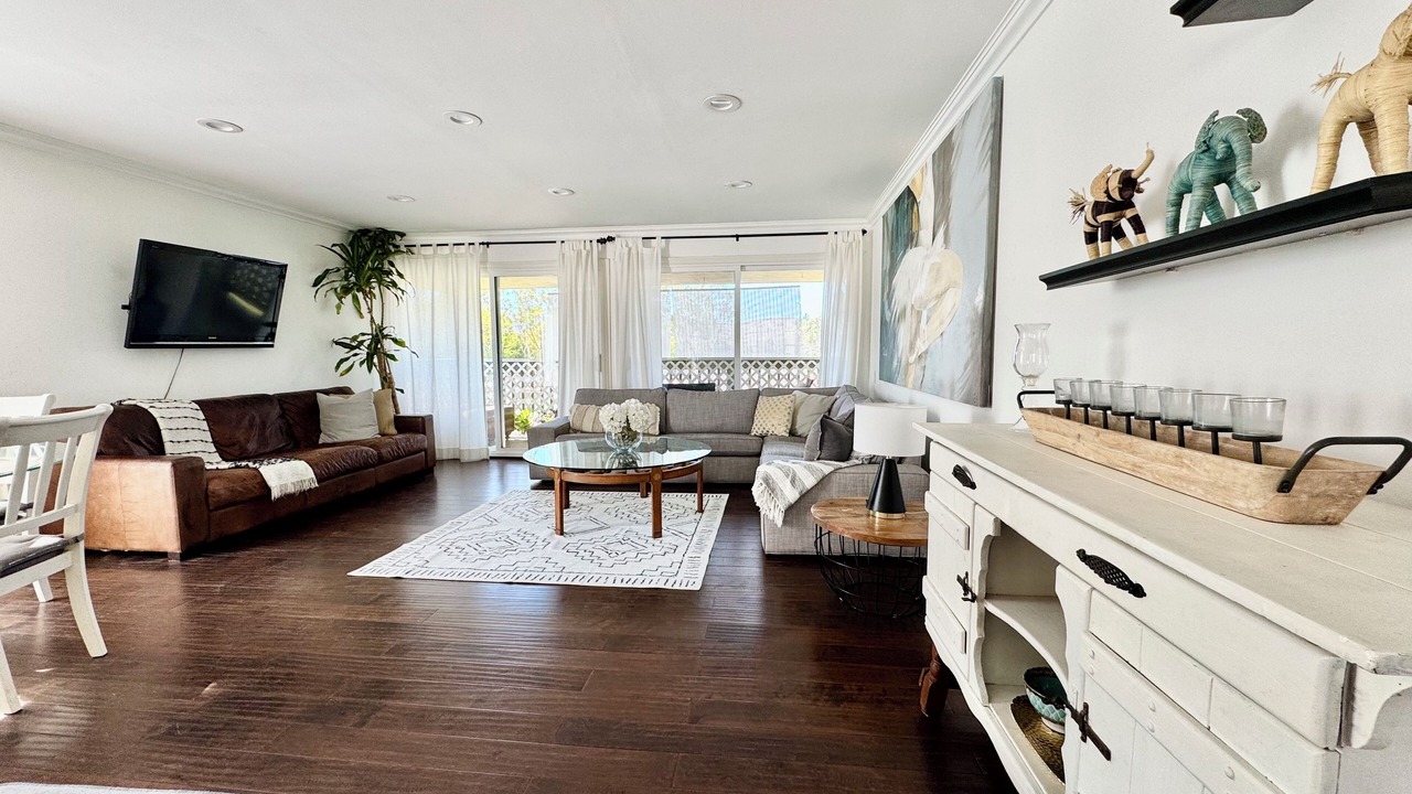 Photo of Livingroom in Laguna Hills