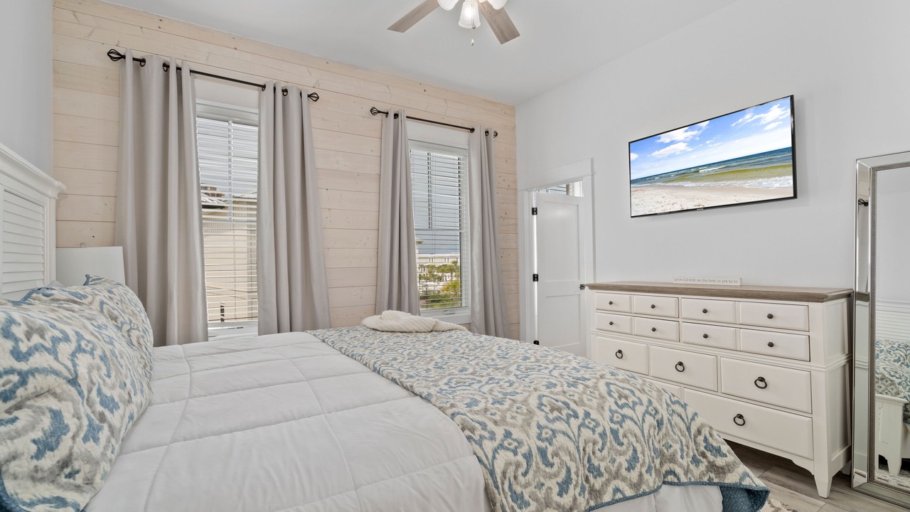 Photo of Bedroom in Orange Beach