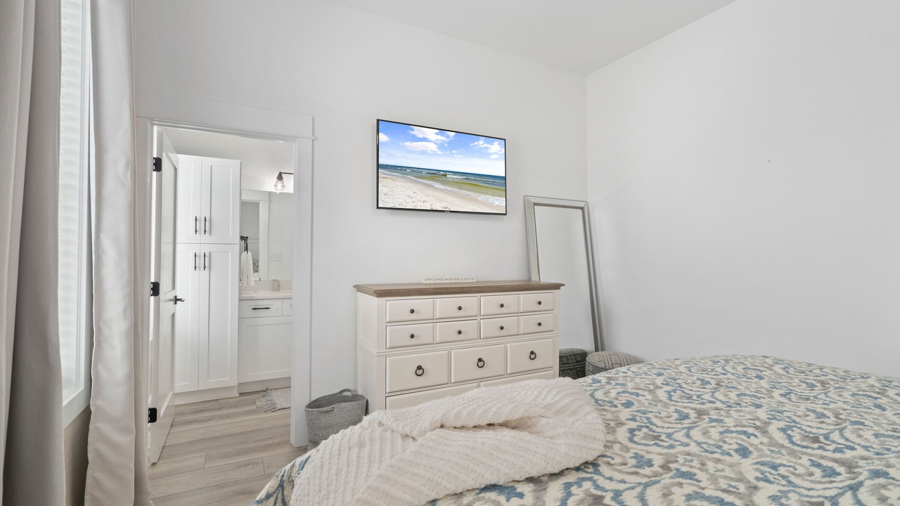 Photo of Bedroom in Orange Beach