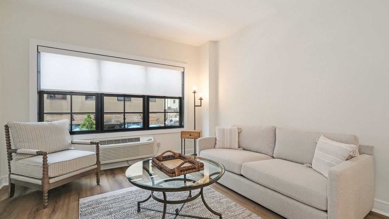 Photo of Livingroom in Harrison