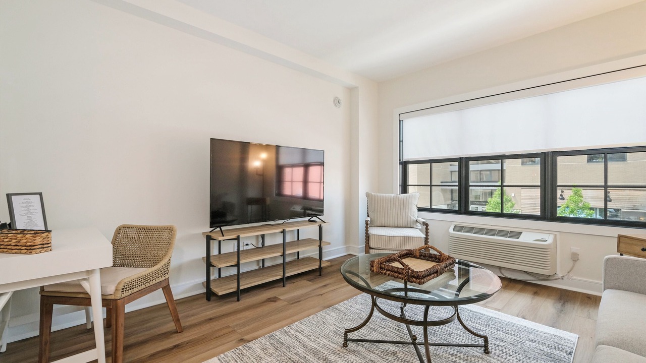 Photo of Livingroom in Harrison