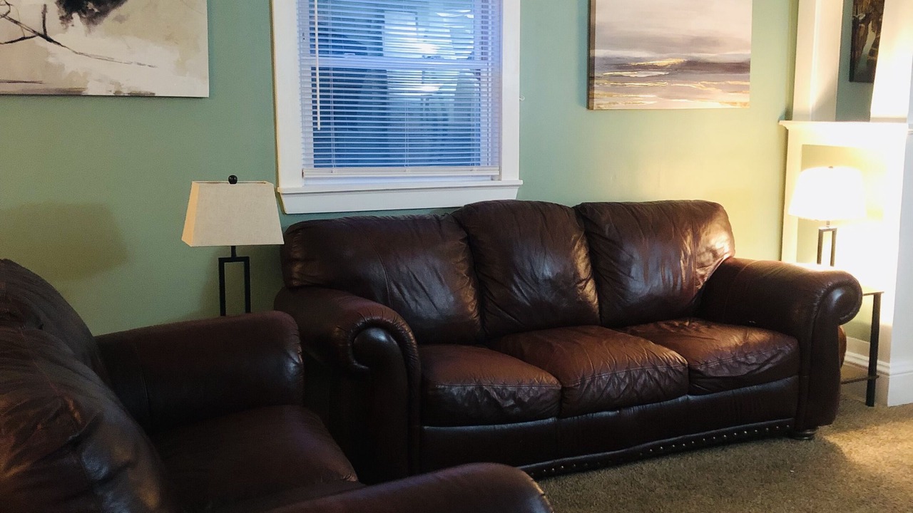 Photo of Livingroom in Tonawanda