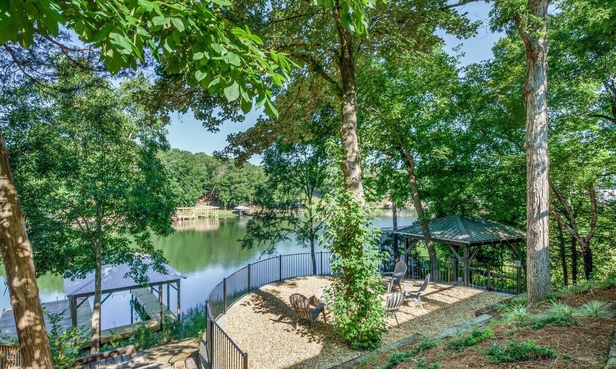 Photo of Outdoor in Northport