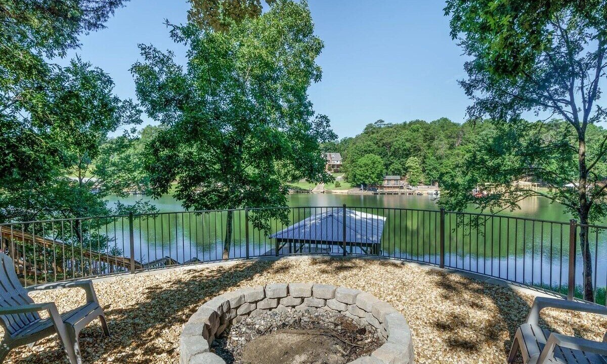 Photo of Outdoor in Northport