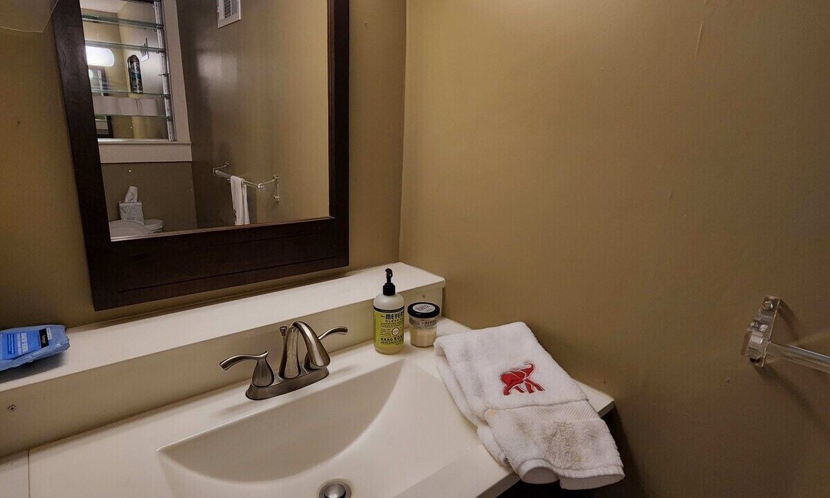 Photo of Bathroom in Tuscaloosa