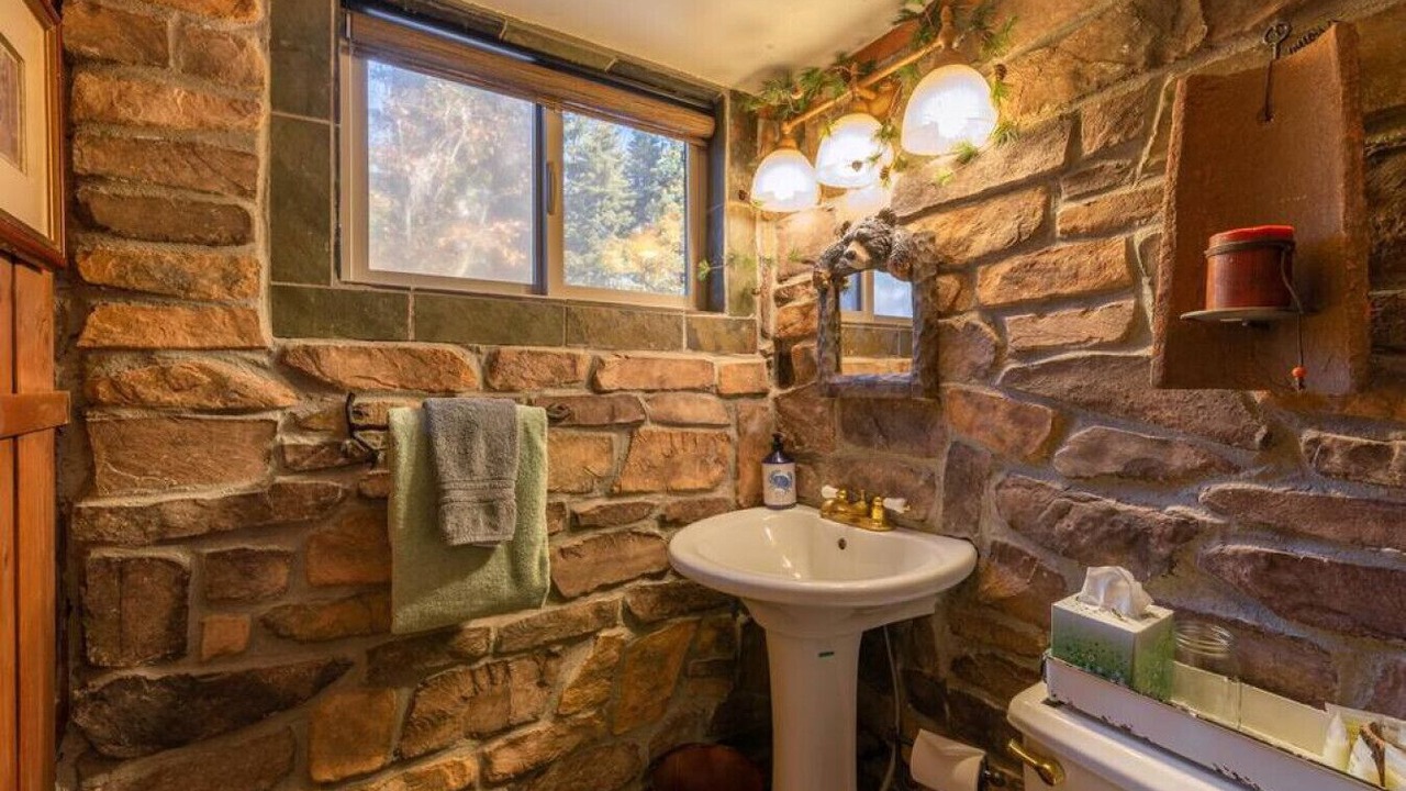 Photo of Bathroom in Chamberlands