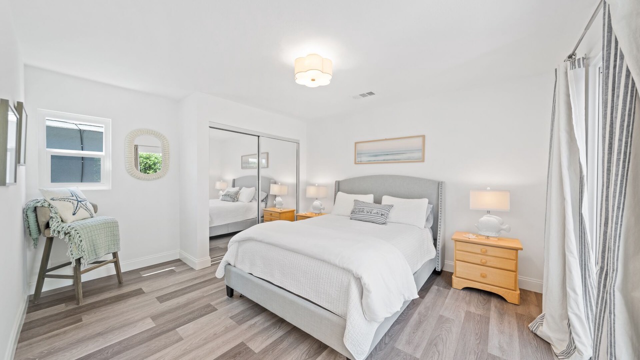 Photo of Bedroom in Balboa Island