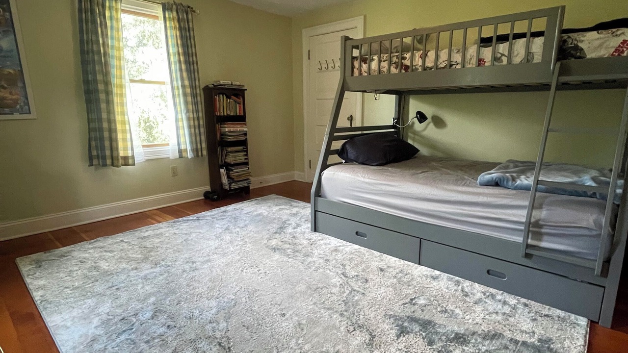 Photo of Bedroom in Garrison