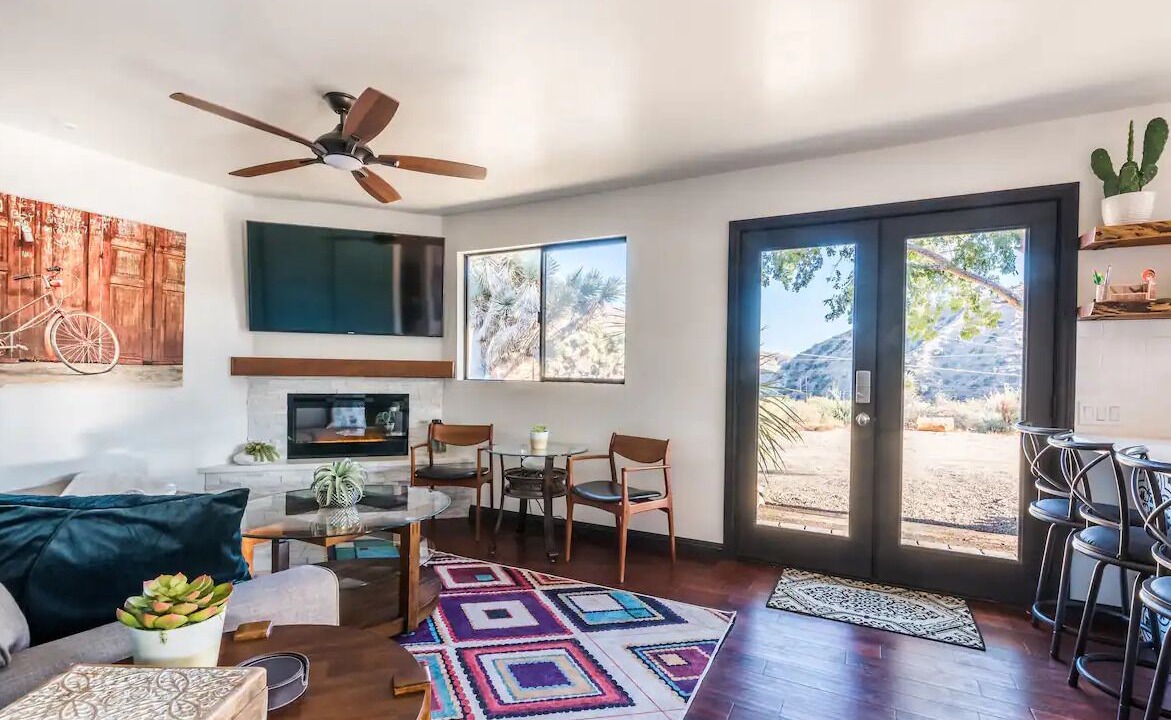 Photo of Livingroom in Morongo Valley