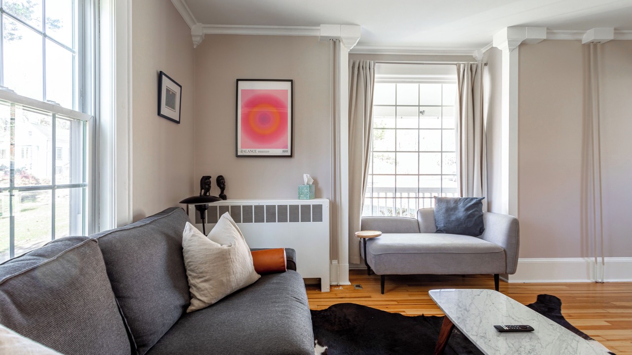 Photo of Livingroom in Clintondale