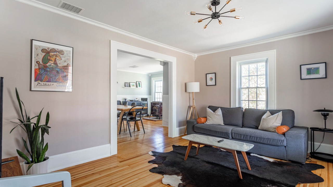 Photo of Livingroom in Clintondale