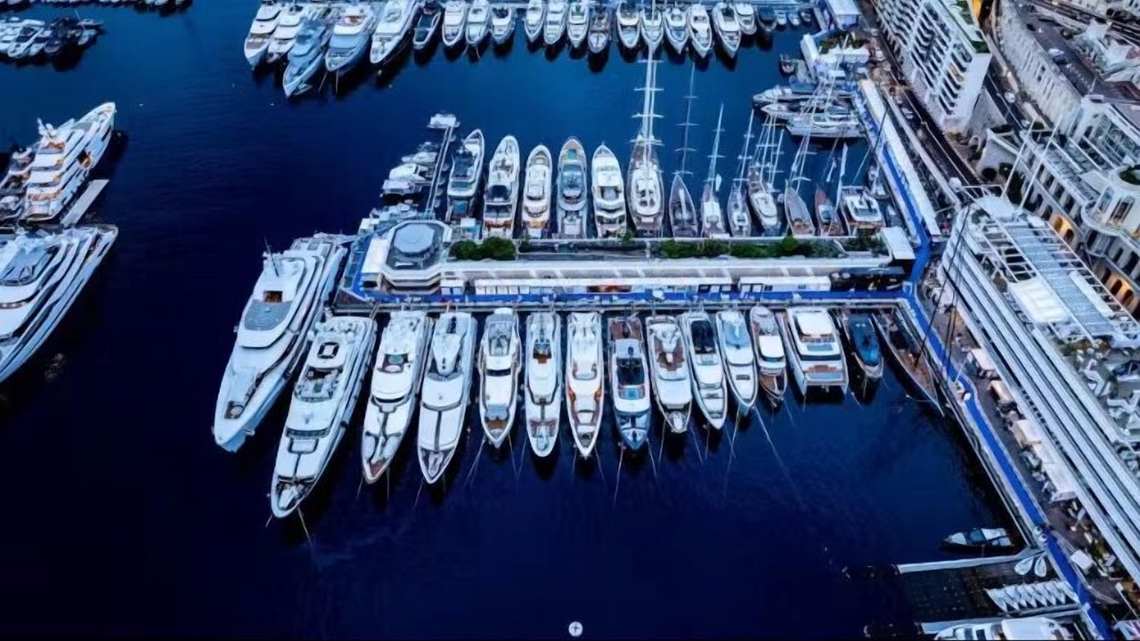 Photo of Others in Quartier du Port