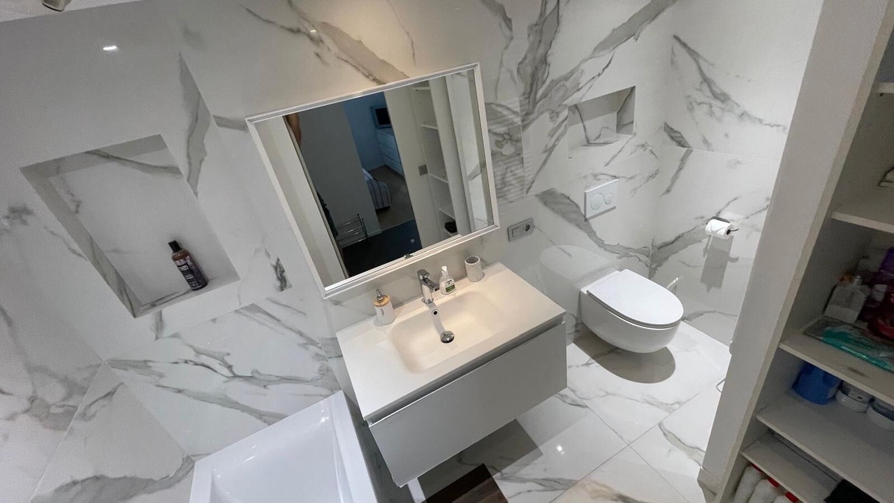 Photo of Bathroom in Quartier du Port