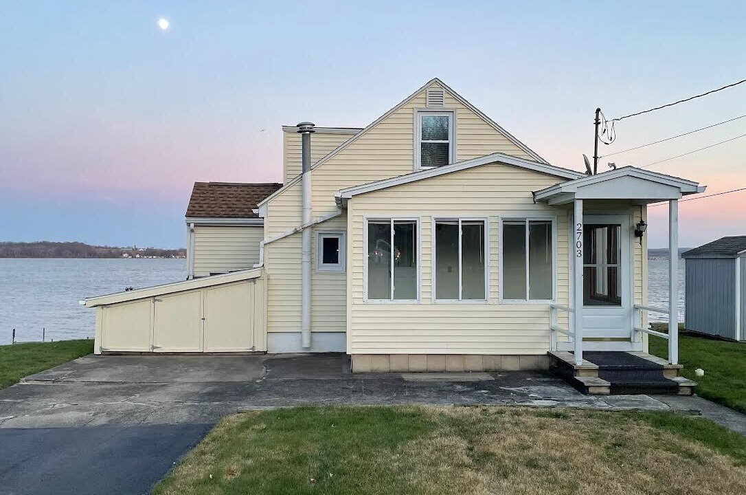 Photo of Outdoor in Seneca Falls