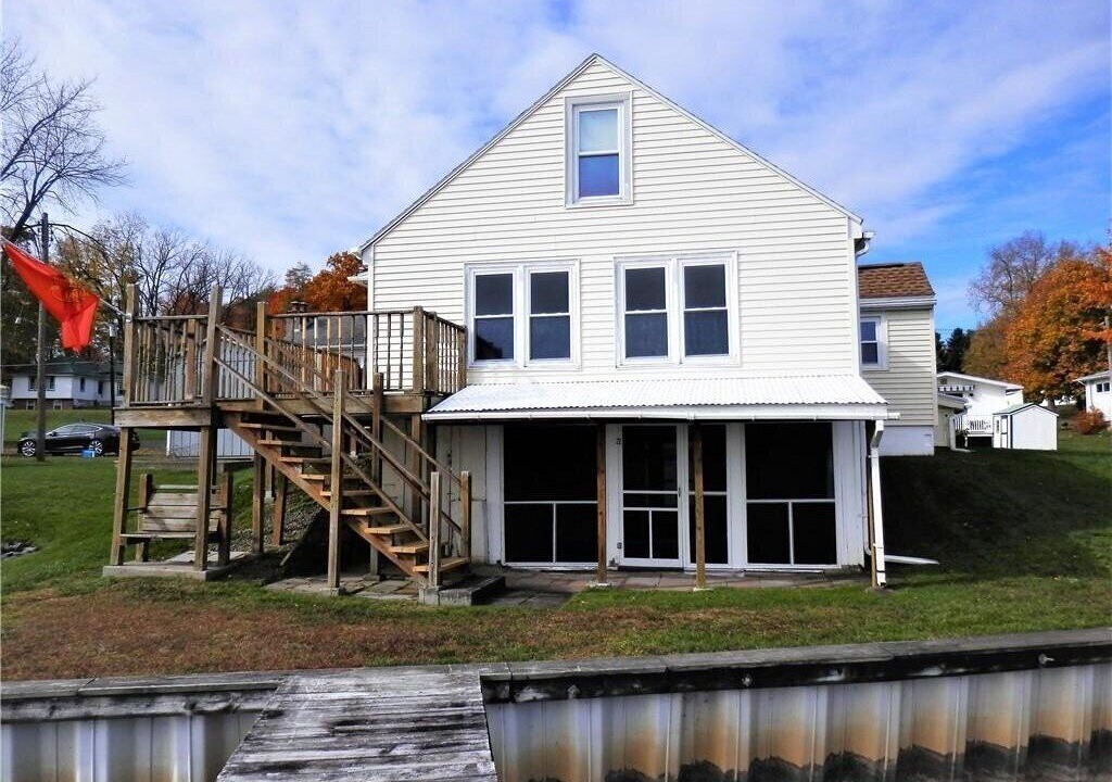 Photo of Outdoor in Seneca Falls