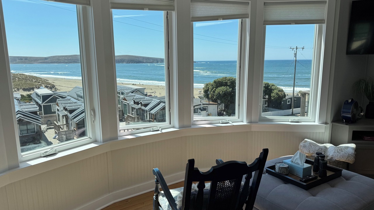 Photo of Livingroom in Dillon Beach