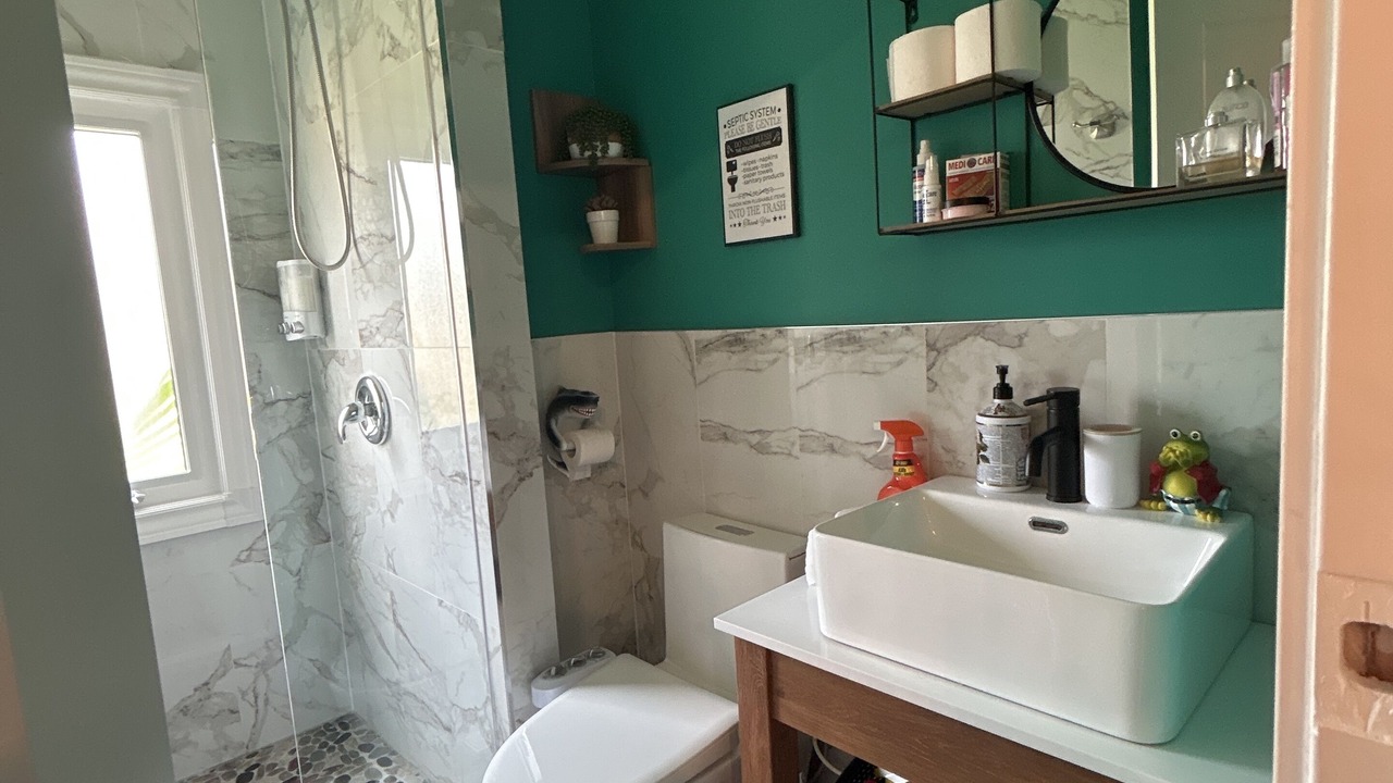 Photo of Bathroom in Alcona