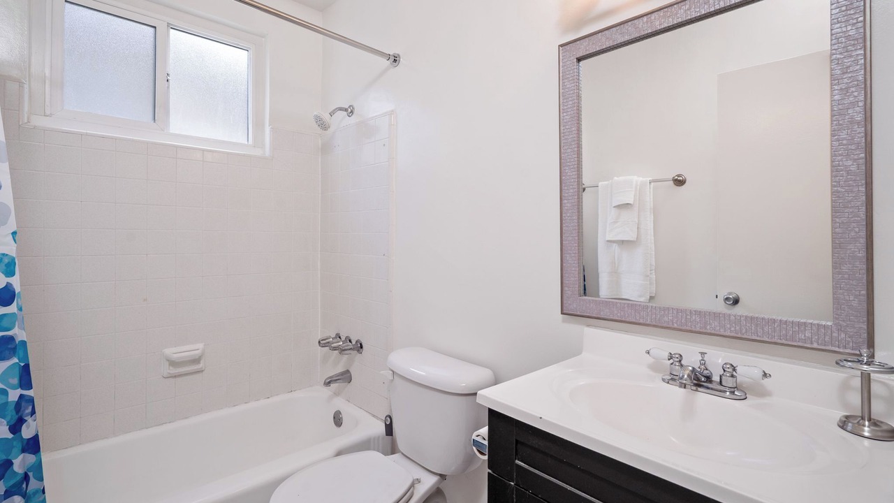 Photo of Bathroom in Mar Vista