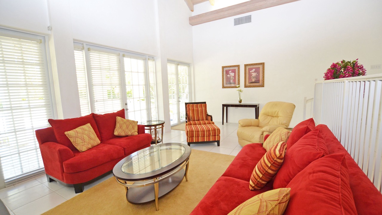 Photo of Livingroom in Spanish Wells