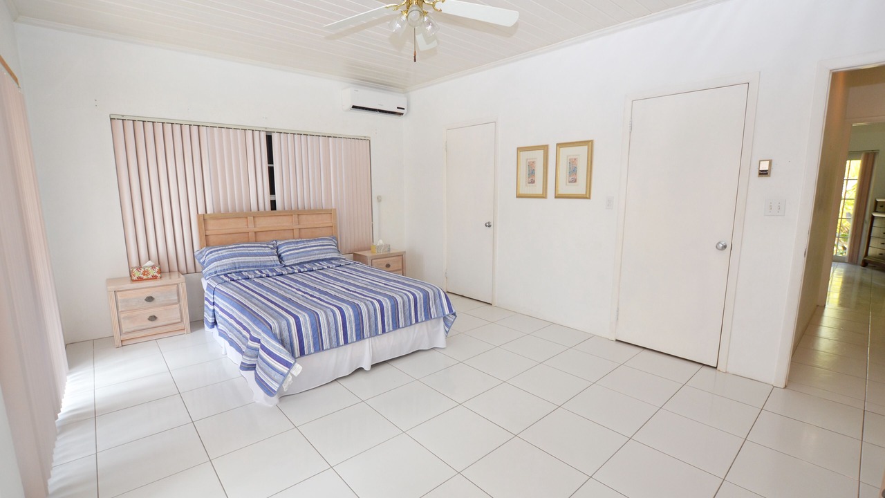 Photo of Bedroom in Spanish Wells
