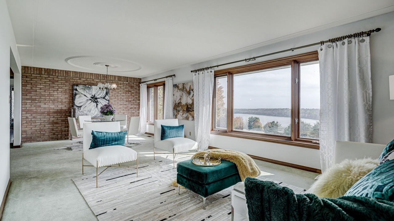 Photo of Livingroom in Guelph/Eramosa