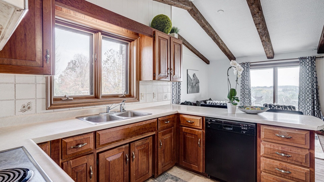 Photo of Kitchen in Guelph/Eramosa