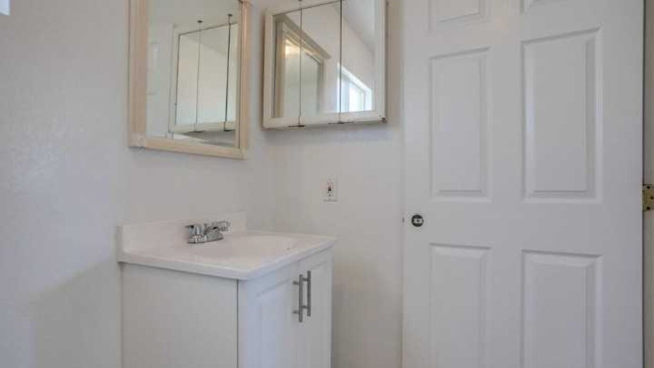Photo of Bathroom in Harbor Gateway North