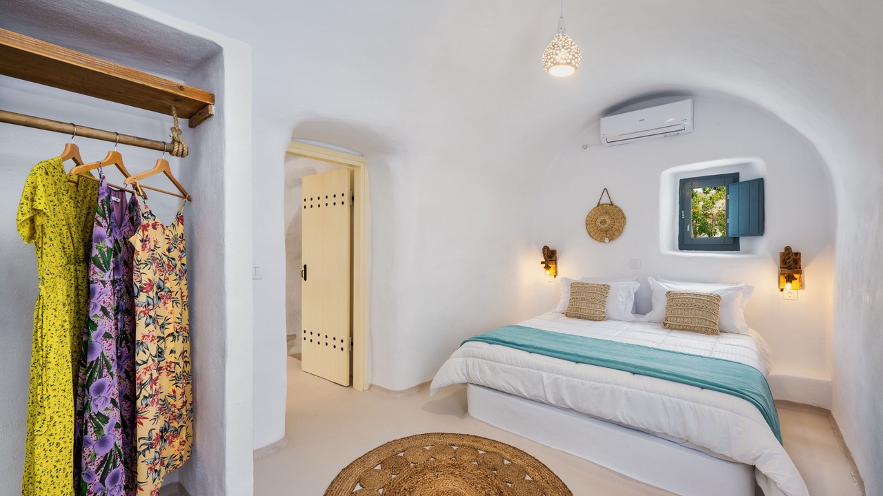 Photo of Bedroom in Messaria